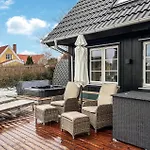 Casa vacanze Lovely In With Sauna
